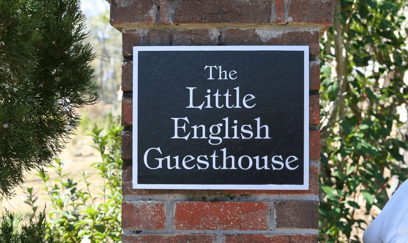 Little English Guesthouse Bed and Breakfast, Tallahassee, Florida