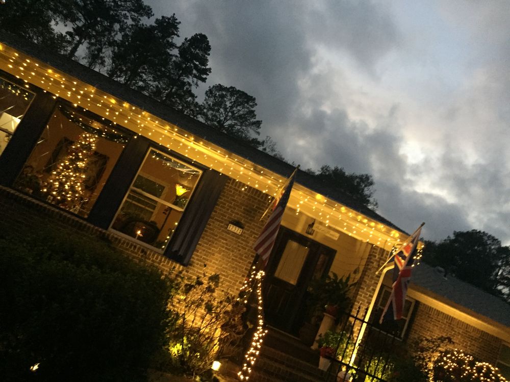 Christmas lights at the Little English Guesthouse Bed and Breakfast Tallahassee